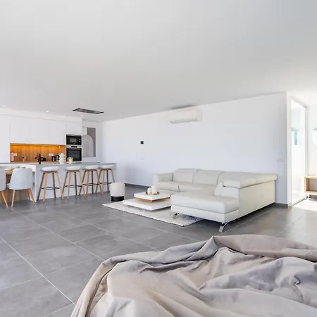 Sybaris 09 By Smart * アデヘ