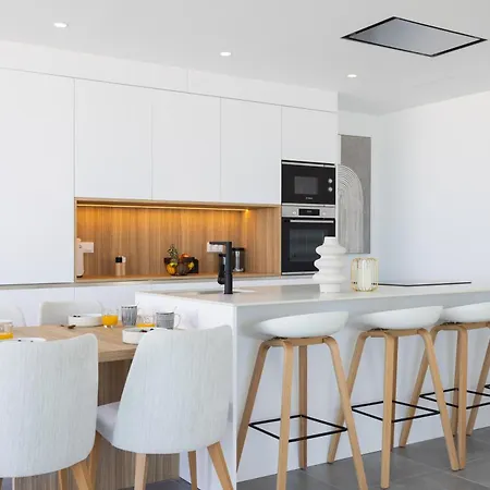 Sybaris 09 By Smart アデヘ