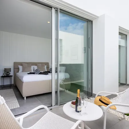 Sybaris 09 By Smart *