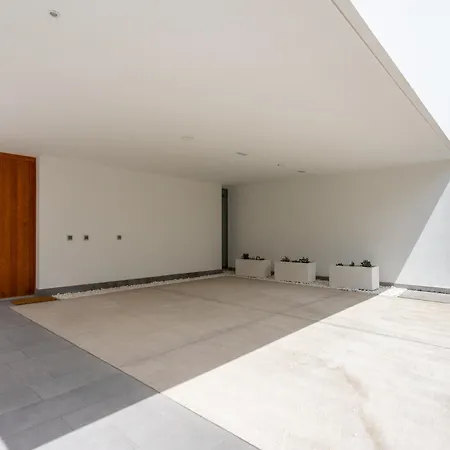 Sybaris 09 By Smart Villa