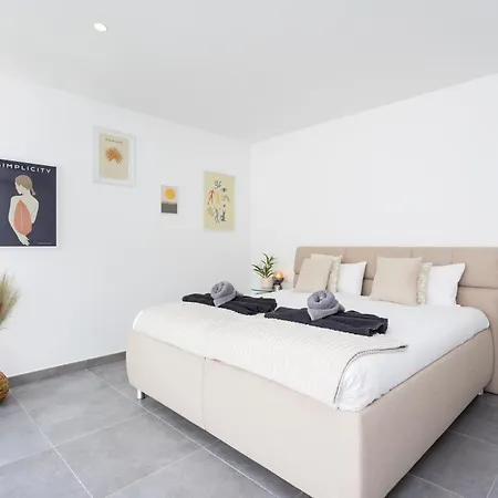 Villa Sybaris 09 By Smart *